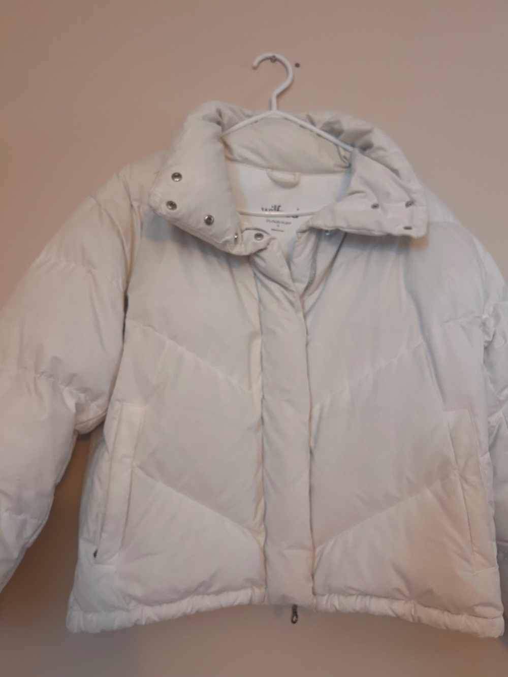ARITZIA CLOUD PUFF-MAKE OFFER - Picture 2 of 5